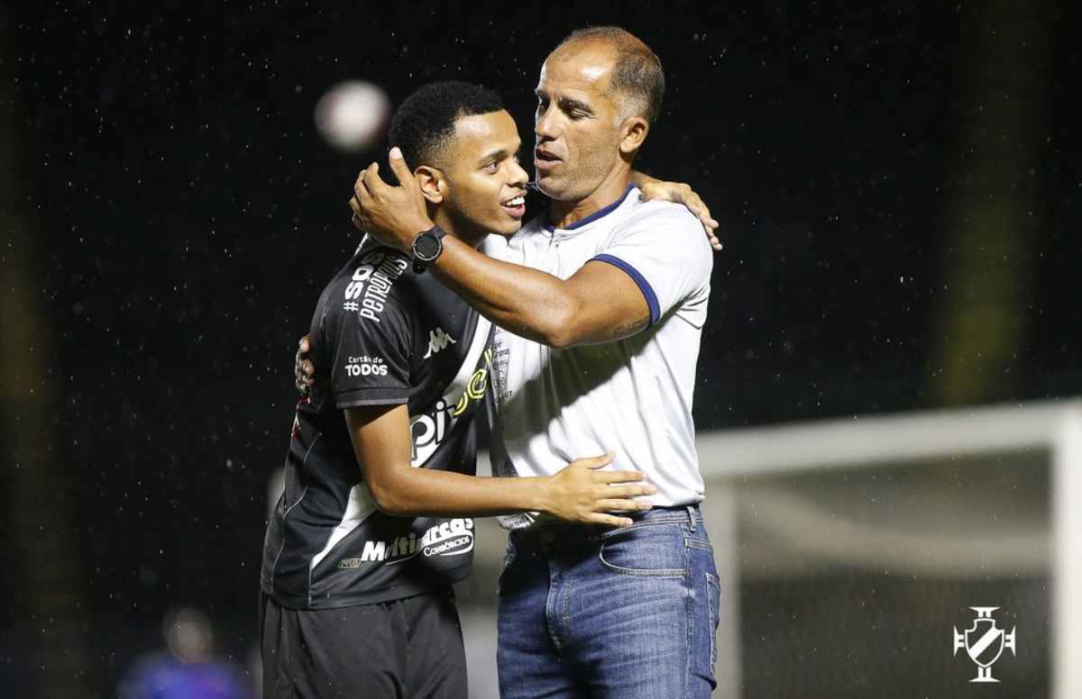 Riquelme teve um encontro amistoso com Felipe em São Januário