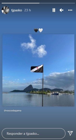 Tyler Pasko compartilha foto da bandeira do Vasco