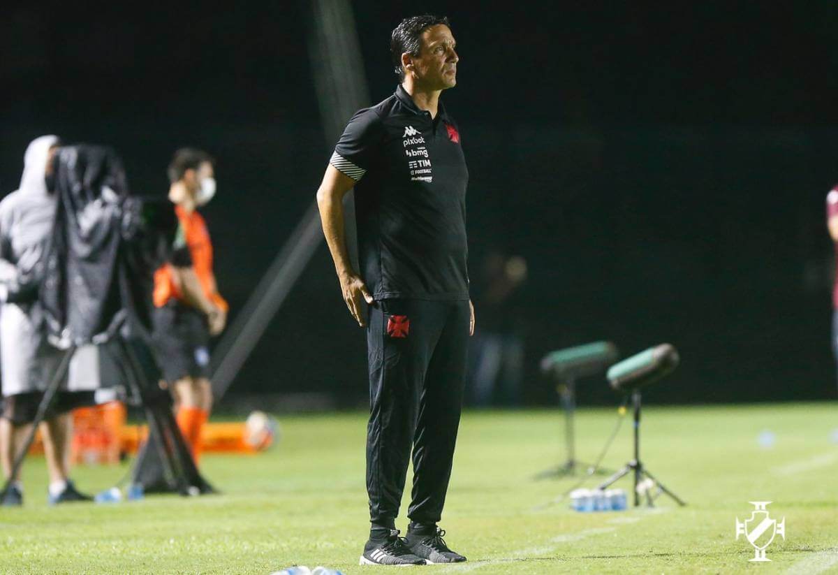 Zé Ricardo durante o jogo contra a Portuguesa-RJ