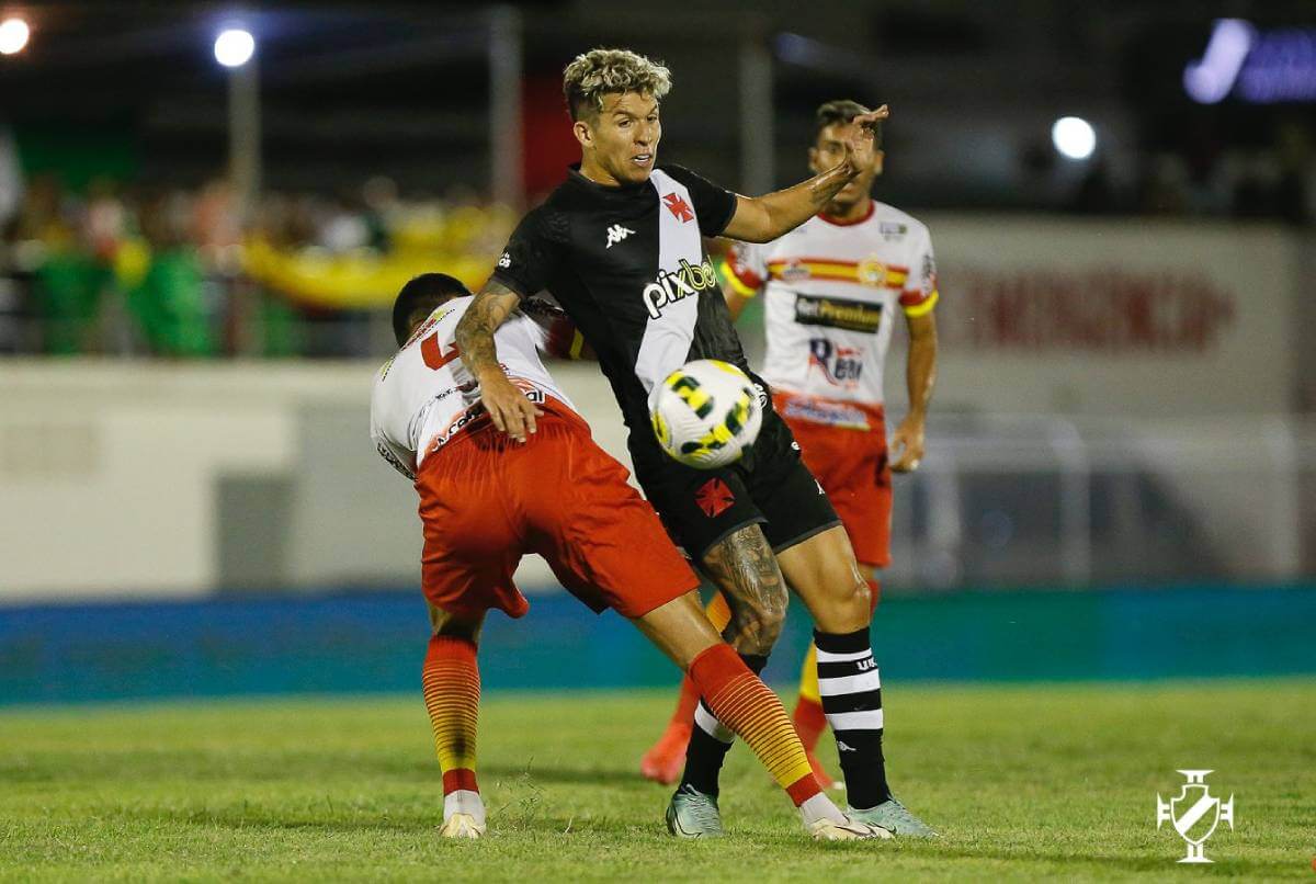 Bruno Nazário durante o jogo contra a Juazeirense