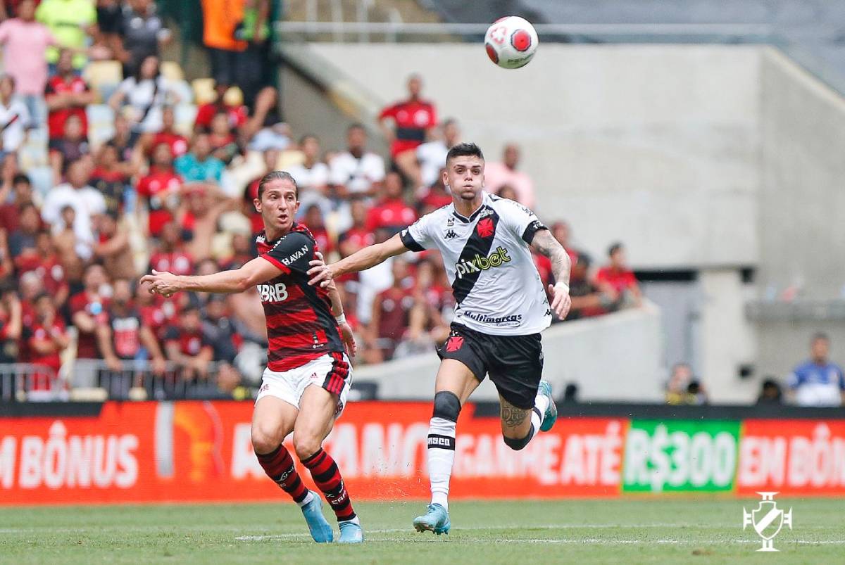 Gabriel Pec em jogo contra o Flamengo pela semifinal do Carioca 2022