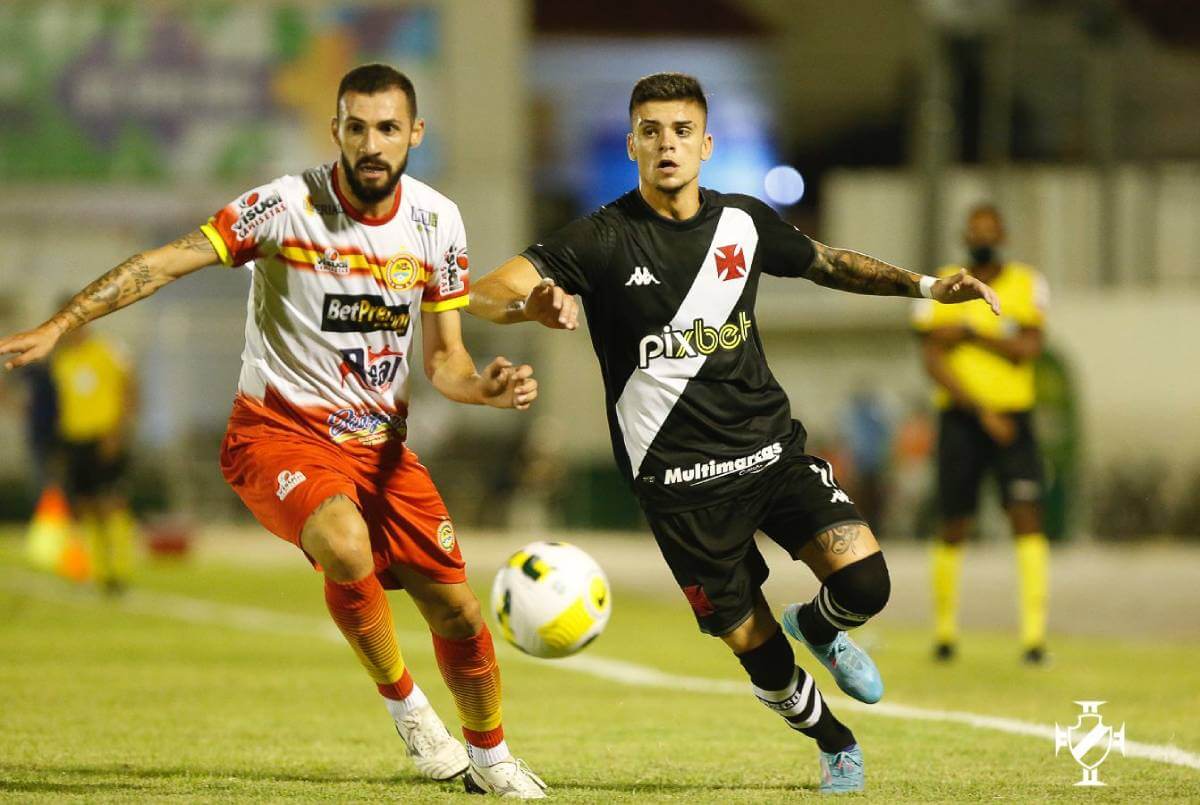 Gabriel Pec durante o jogo contra a Juazeirense