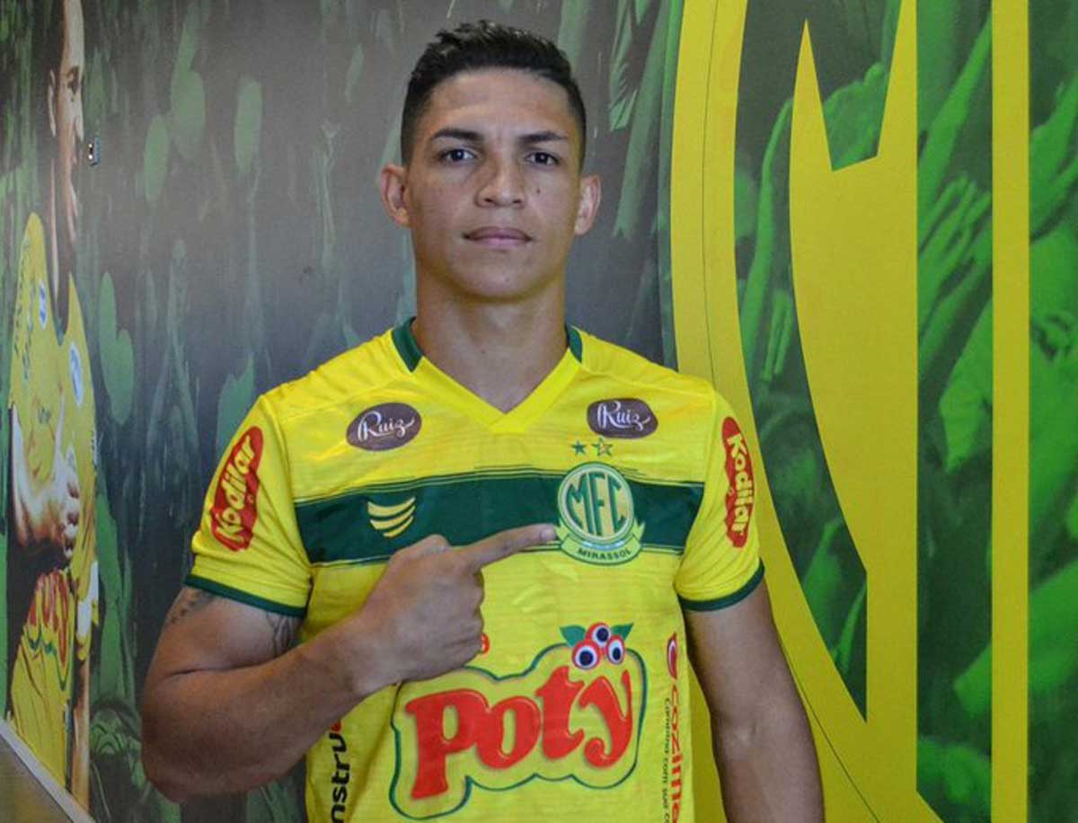 Rodrigo Ferreira, lateral-direito do Mirassol