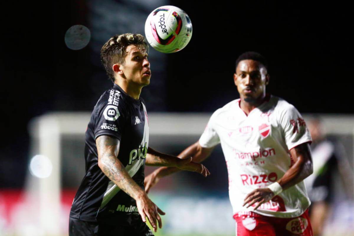 Bruno Nazário durante o jogo contra o Vila Nova