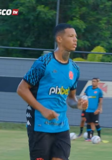 Kaylan em treino do Vasco 