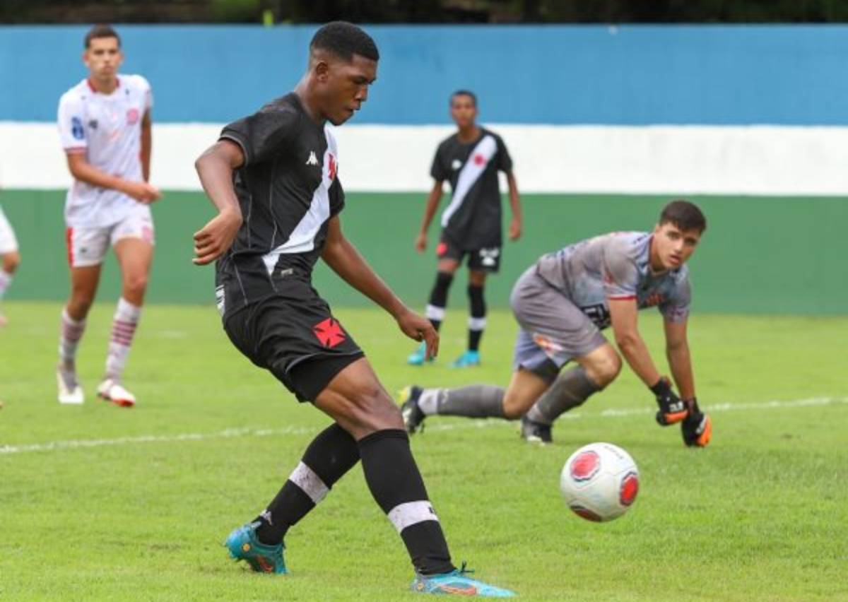 Sub-17 do Vasco goleia o Bangu