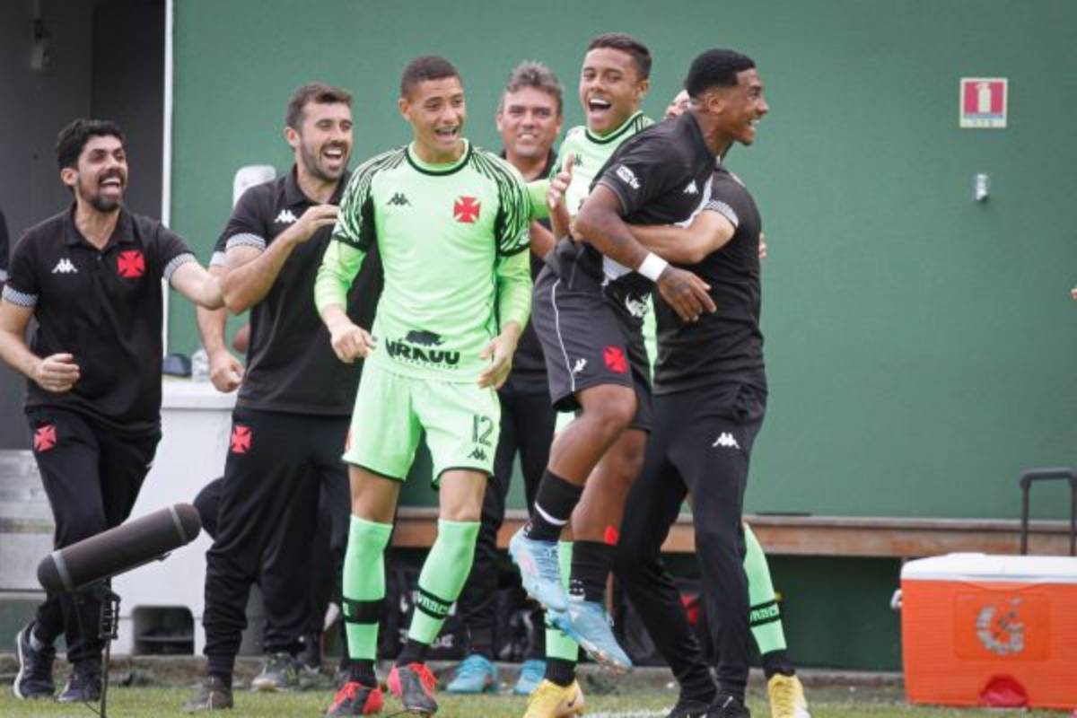 Vasco vence a Portuguesa-RJ pelo Sub-20