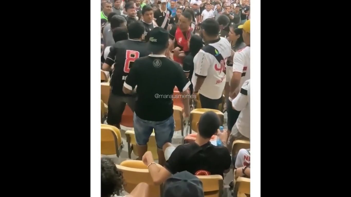 Flamenguista é hostilizado por vascaínos na Arena da Amazônia