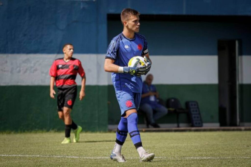 Lecce, goleiro do Sub-17 do Vasco