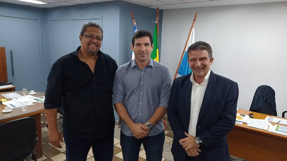 Leven ao lado do subprefeito e o secretário da Grande Tijuca