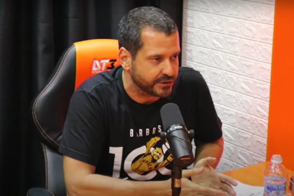 Vitor Roma em entrevista ao canal Fanático Vascaíno