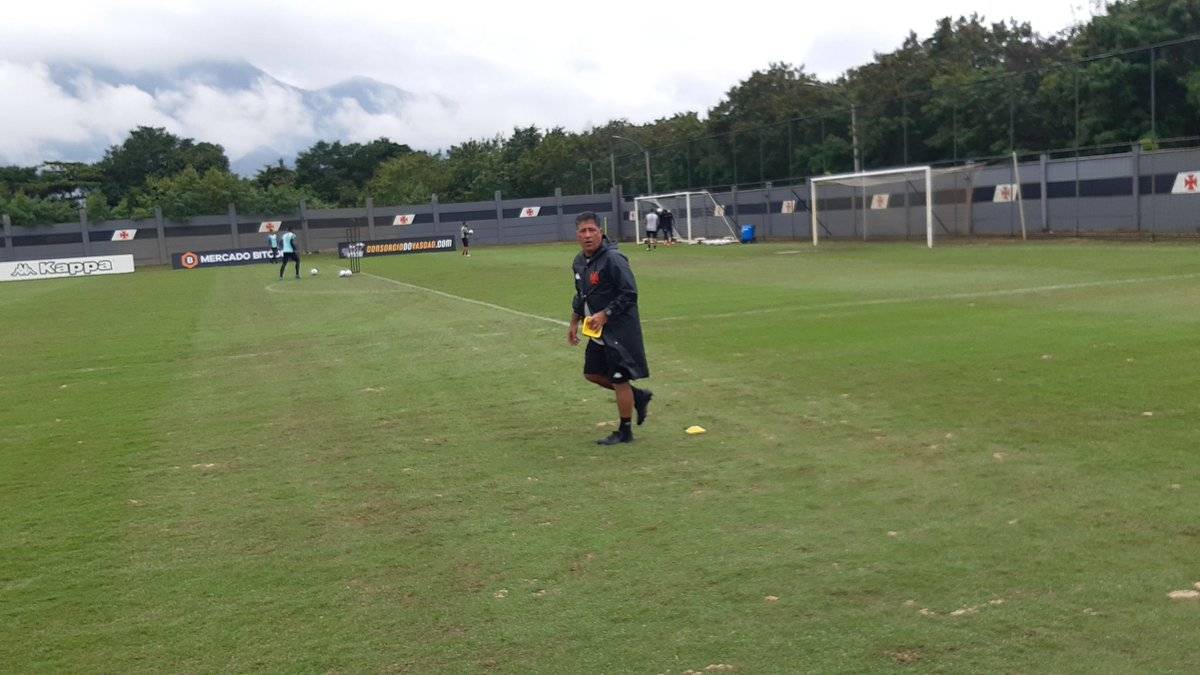 Emílio Faro volta ao trabalho como auxiliar no Vasco