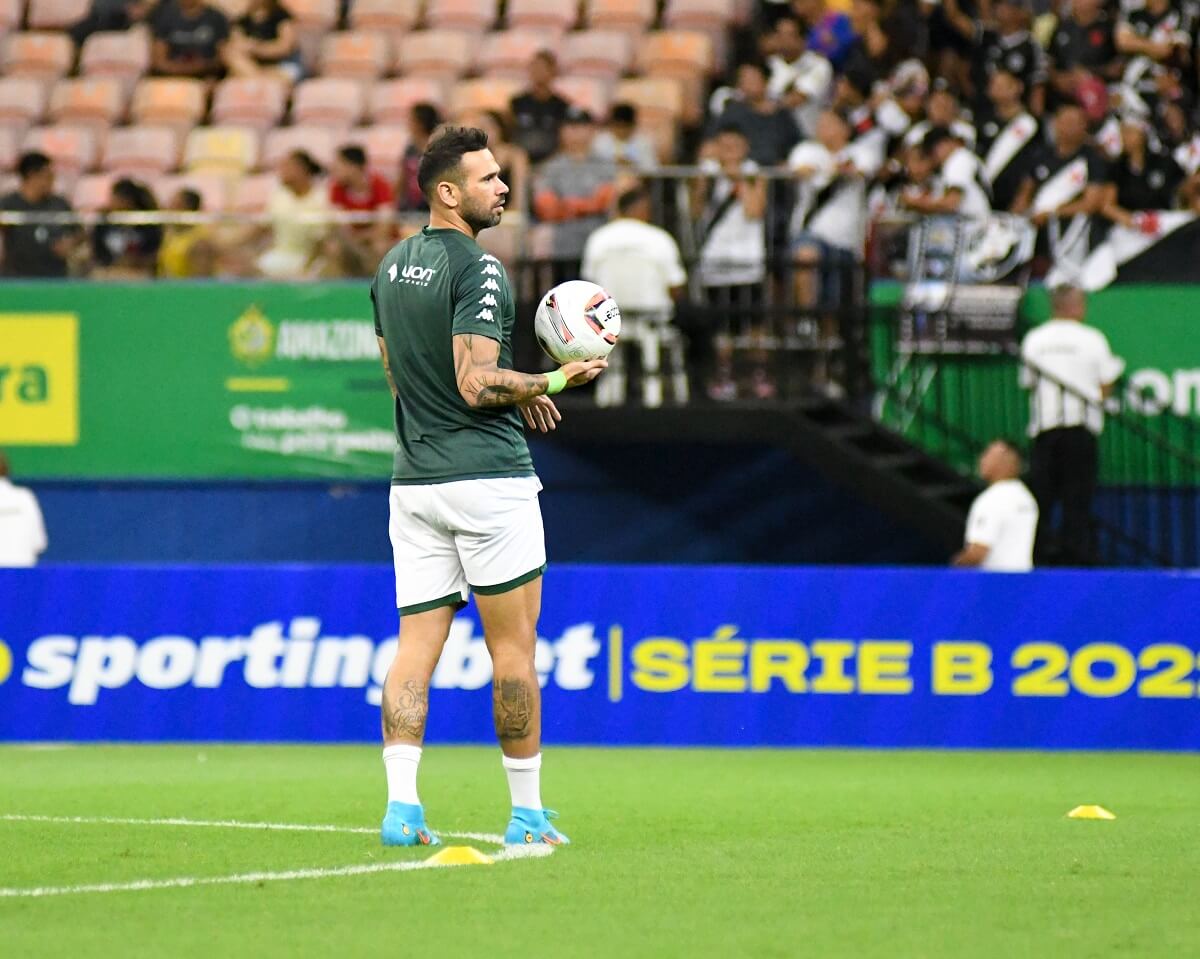 Leandro Castan durante aquecimento antes de Guarani x Vasco pela Série B 2022