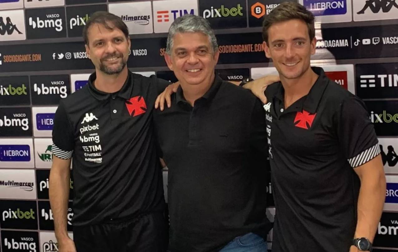 Maurício Souza, Carlos Brazil e João Eduardo no CT Moacyr Barbosa
