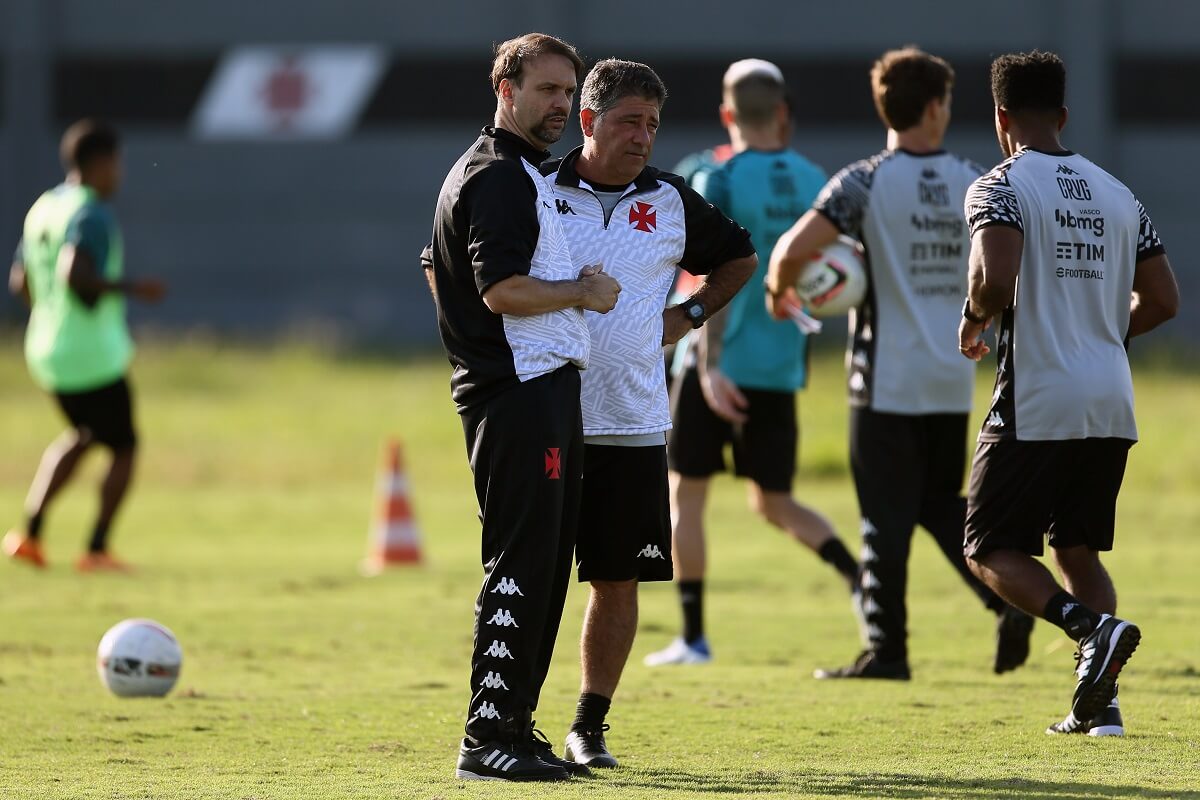 Maurício Souza e Emílio Faro em treino do Vasco no CT Moacyr Barbosa