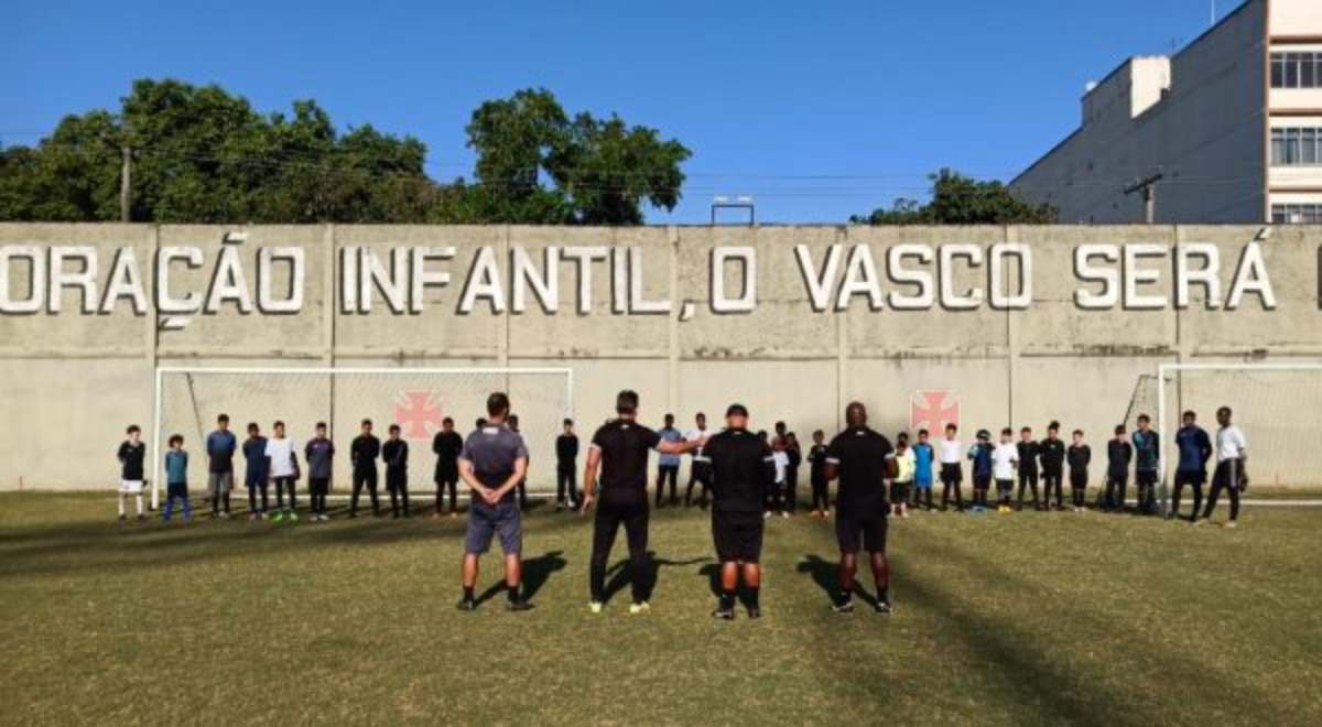 Vasco avaliará goleiros em 8 de agosto