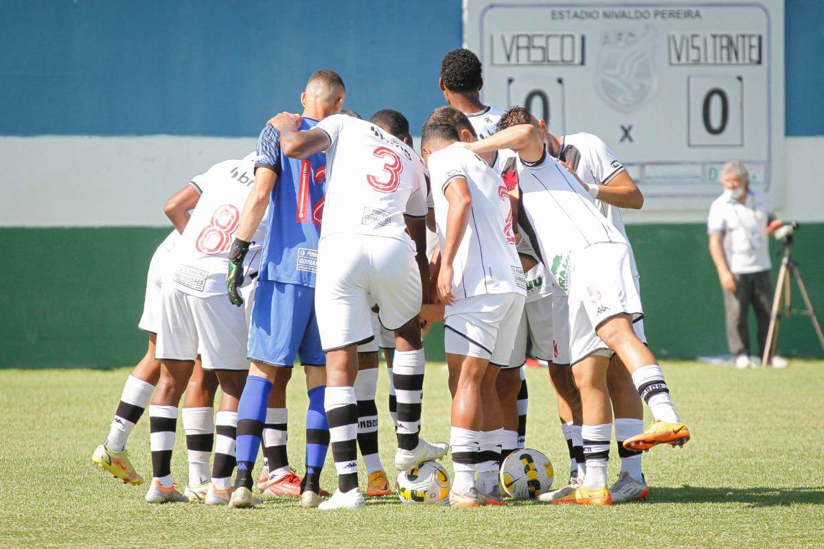 Sub-20 do Vasco em jogo contra a Chapecoense