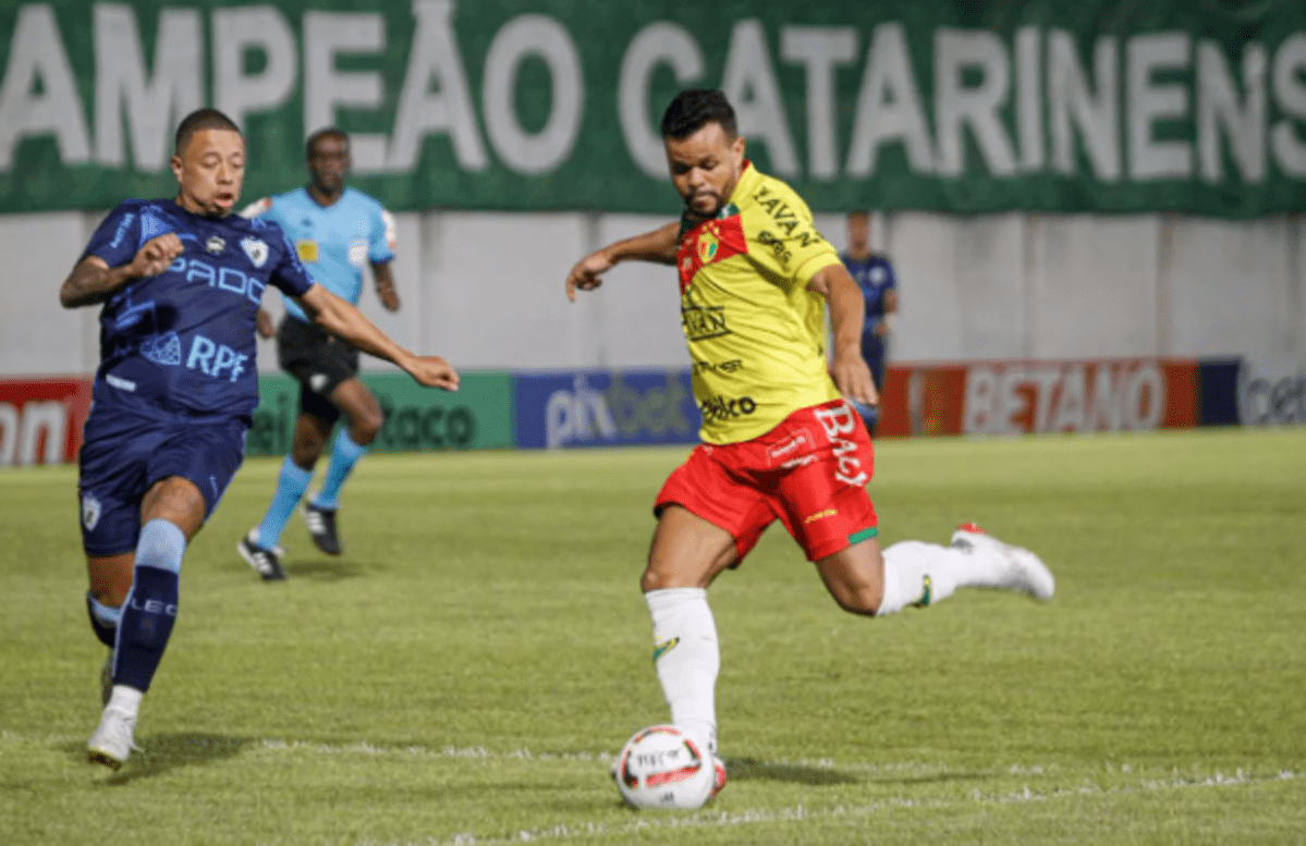 Londrina e Brusque pela 26ª rodada da Série B