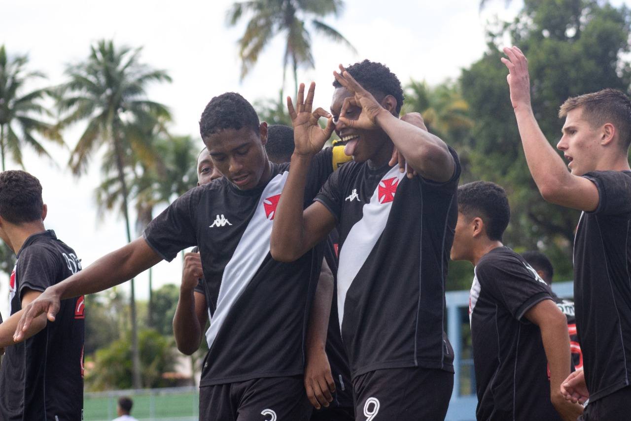 Vasco vence o Bahia pelo Brasileiro Sub-17