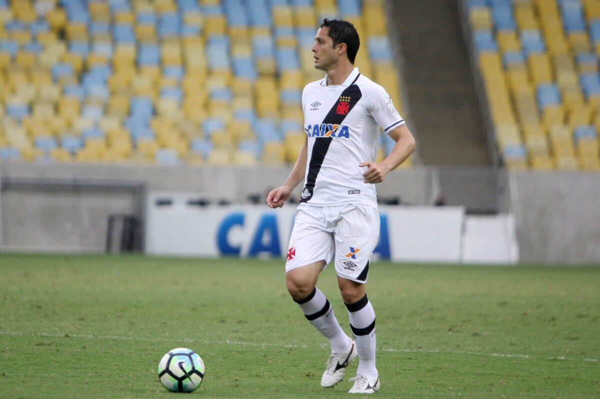 Anderson Martins em ação pelo Vasco em 2017