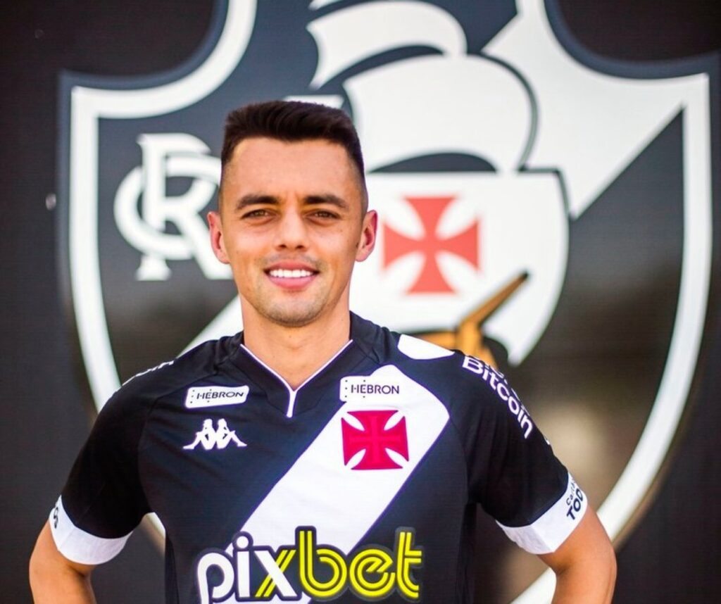 Matheus Ribeiro reassume lateral direita do Vasco com suspensão de Léo Matos Vasco Notícias