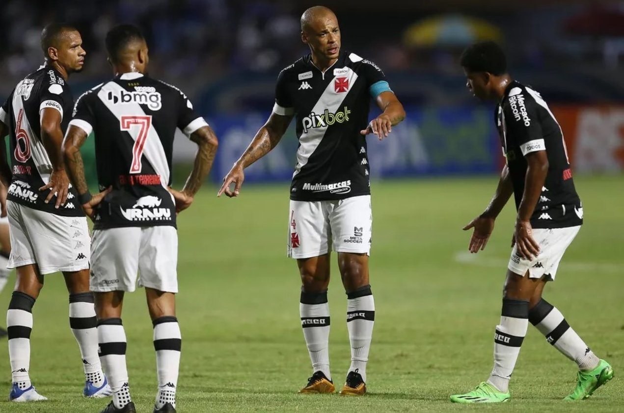 Edimar, Alex Teixeira, Anderson Conceição e Andrey Santos durante CSA x Vasco pela Série B 2022