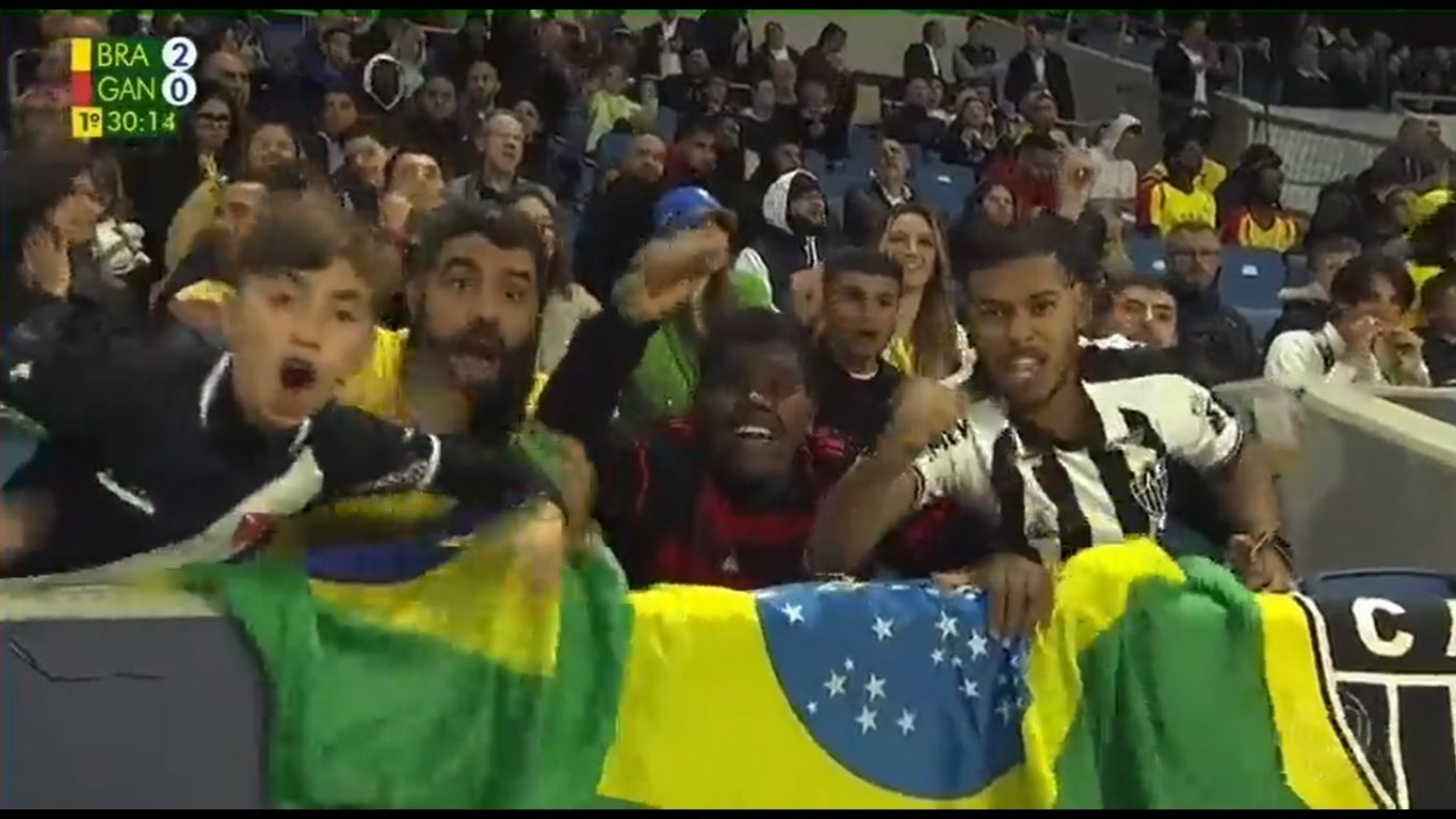 Pequeno vascaíno marca presença em amistoso da Seleção Brasileira