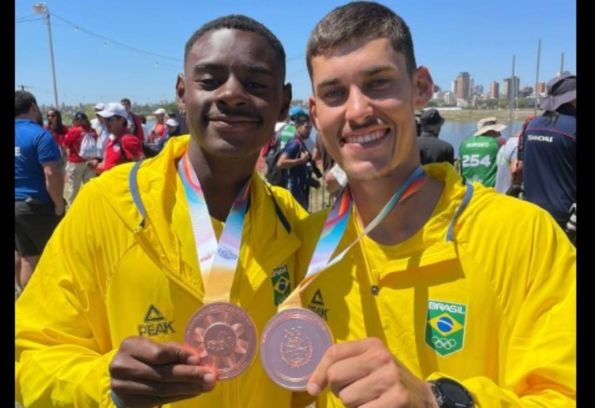 João Baptista Ferreira conquista o bronze no Double Skiff Sub-23 no Sul-Americano