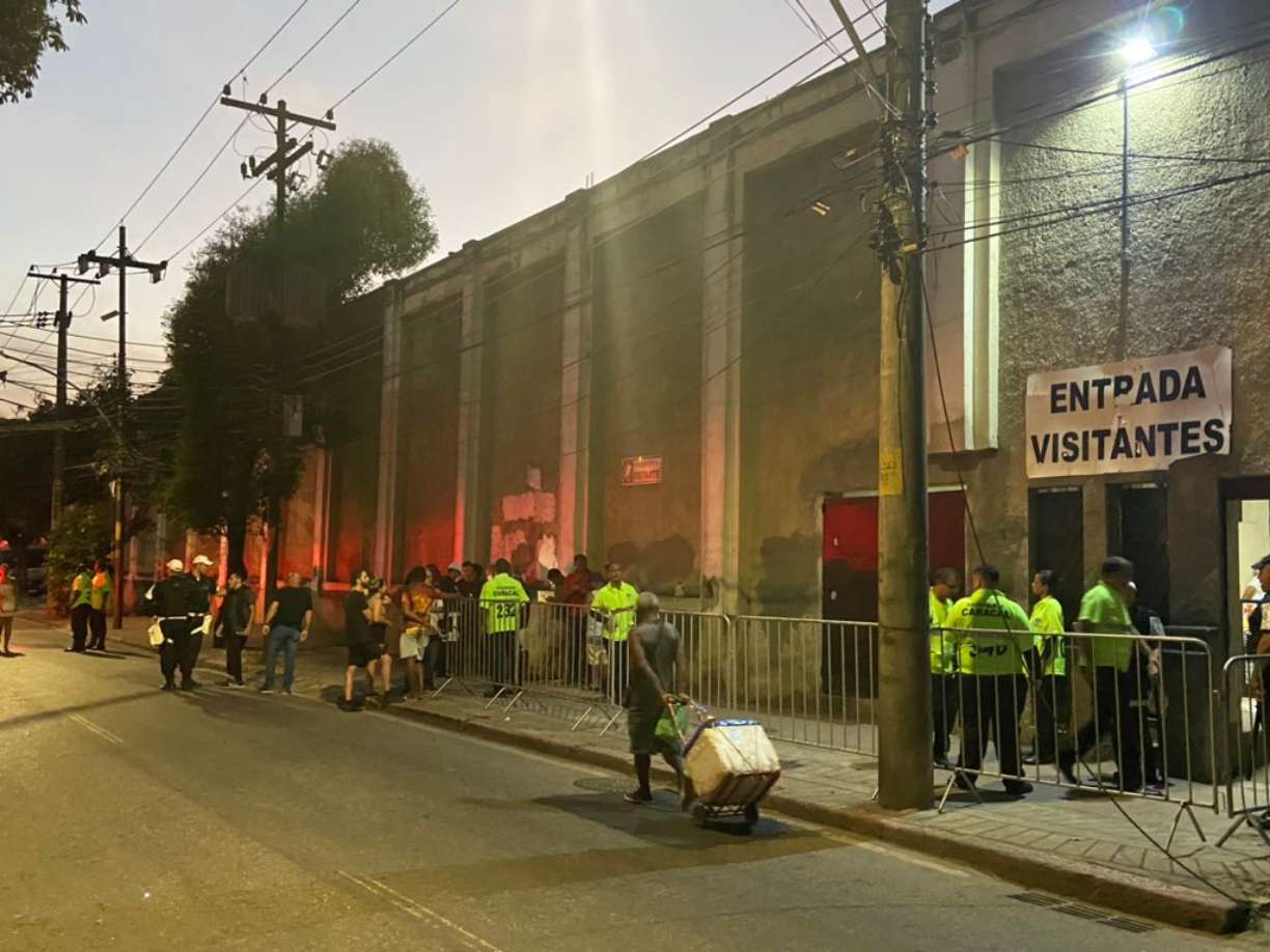 Entrada para visitantes de São Januário