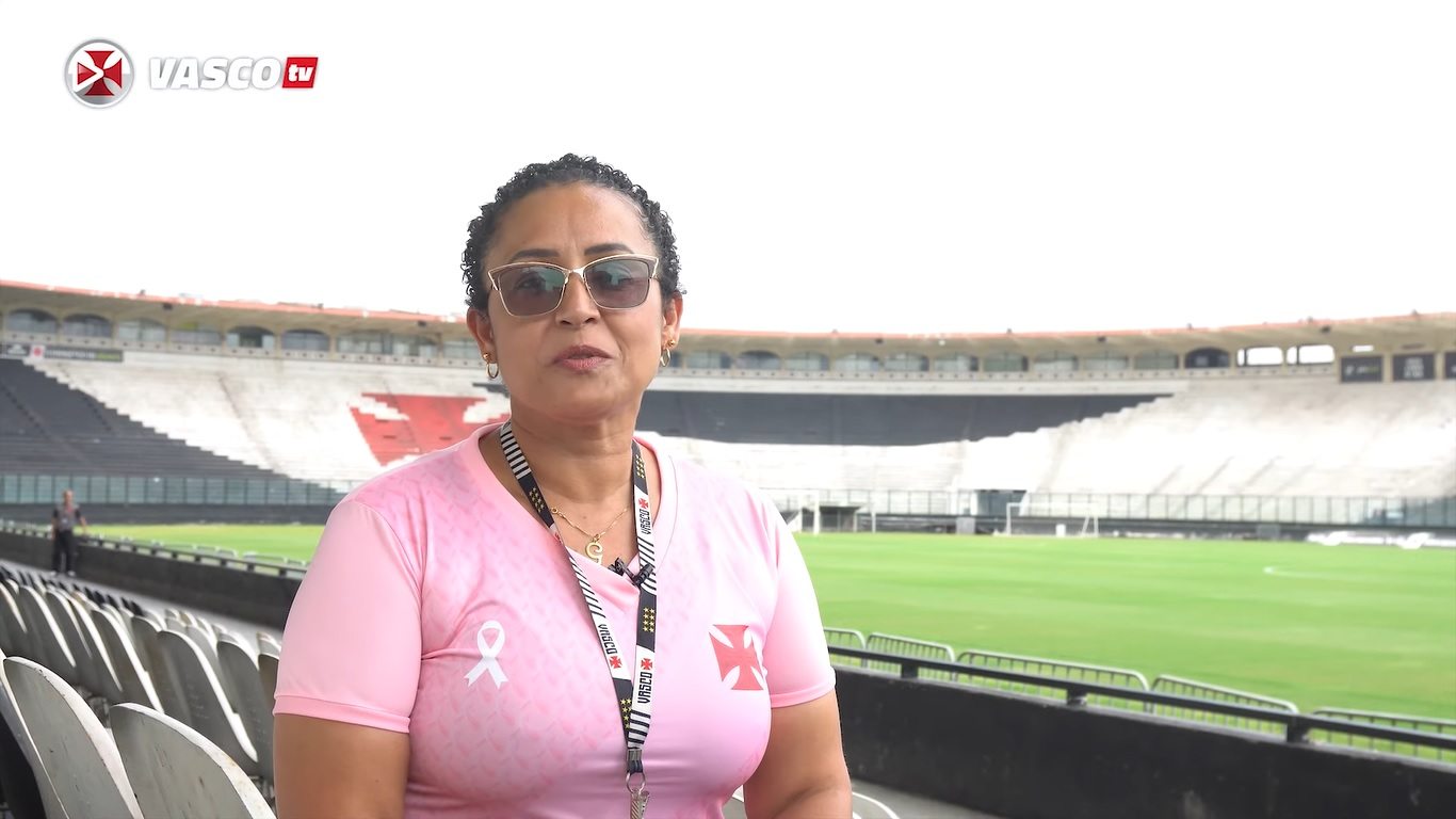 Gladys Santos é funcionária do Vasco