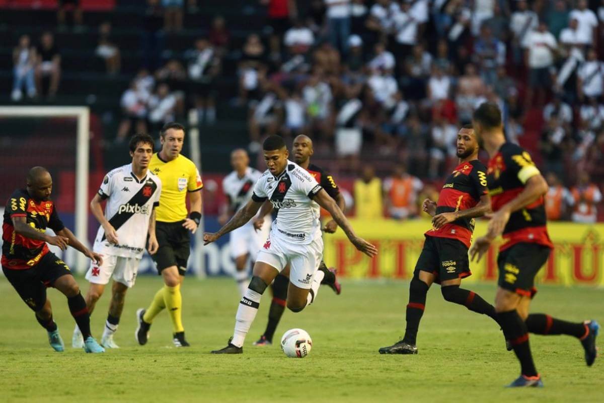 Raniel durante o jogo contra o Sport