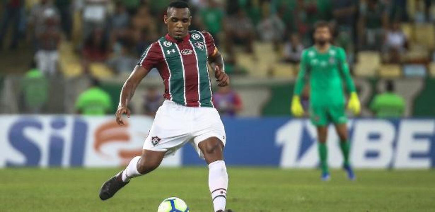 Digão em ação pelo Fluminense