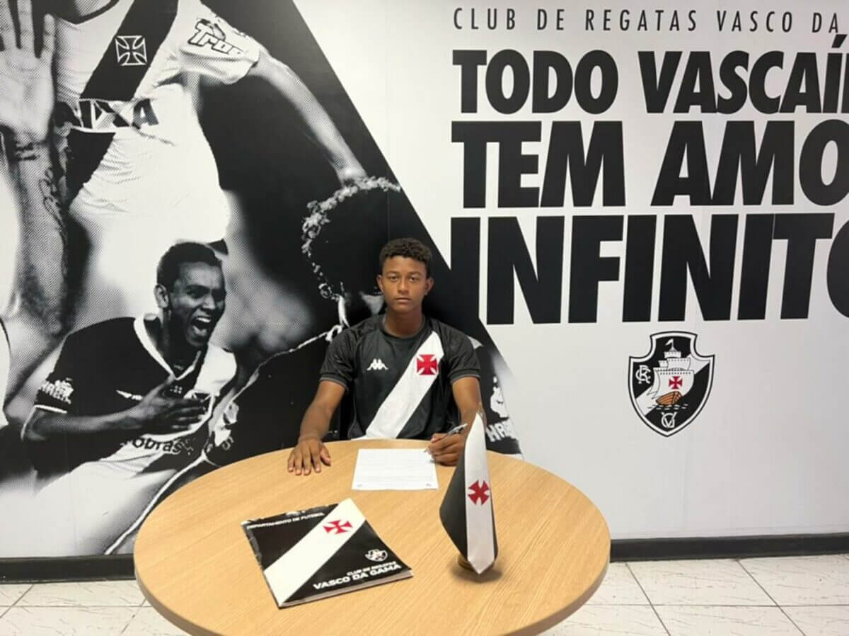 Isac, jogador do Sub-15 do Vasco