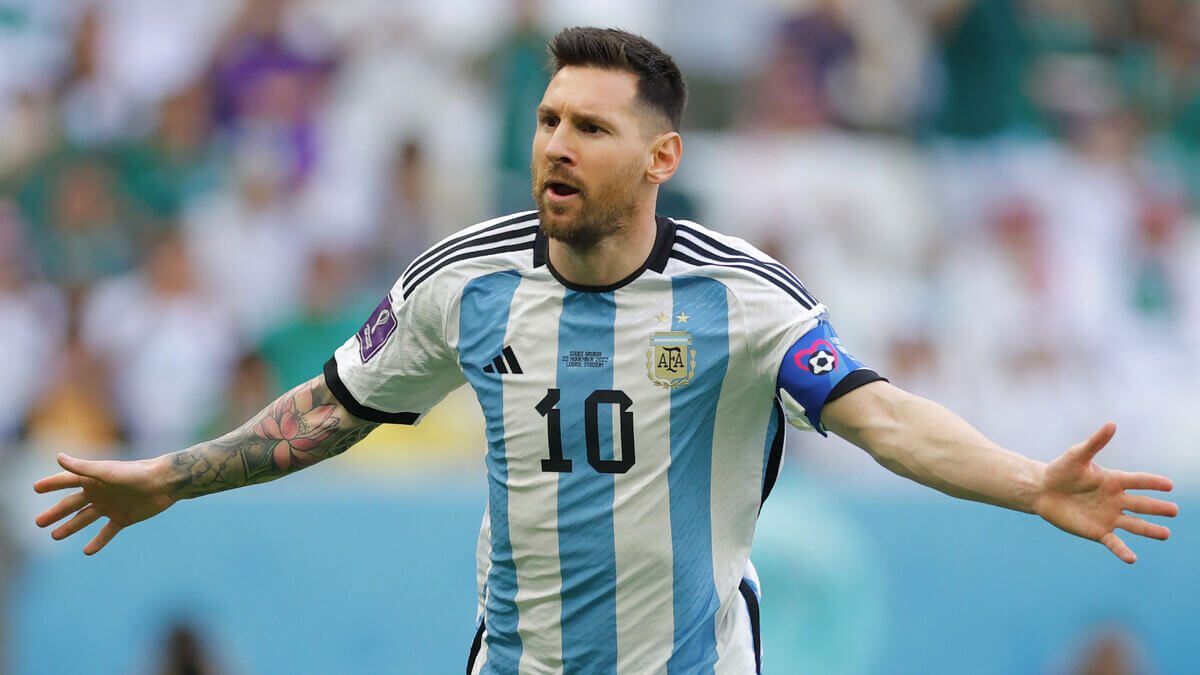 Lionel Messi com a camisa da Argentina