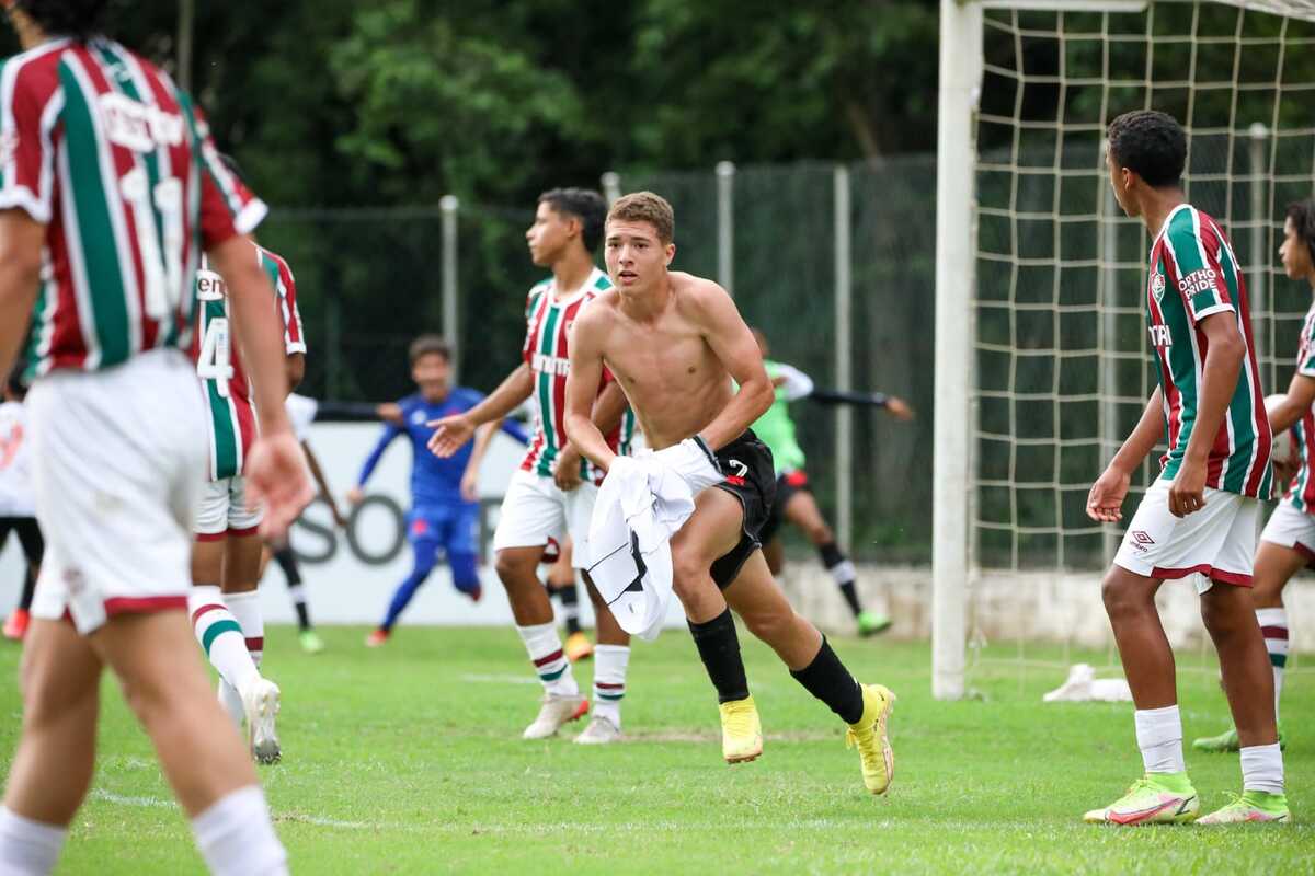 Sub-14 do Vasco elimina o Fluminense do Campeonato Metropolitano