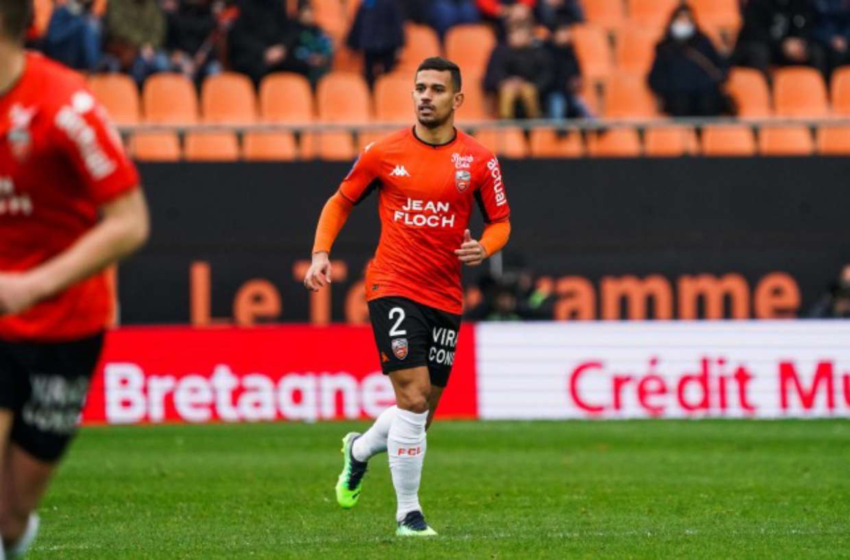 Igor Silva em ação pelo Lorient