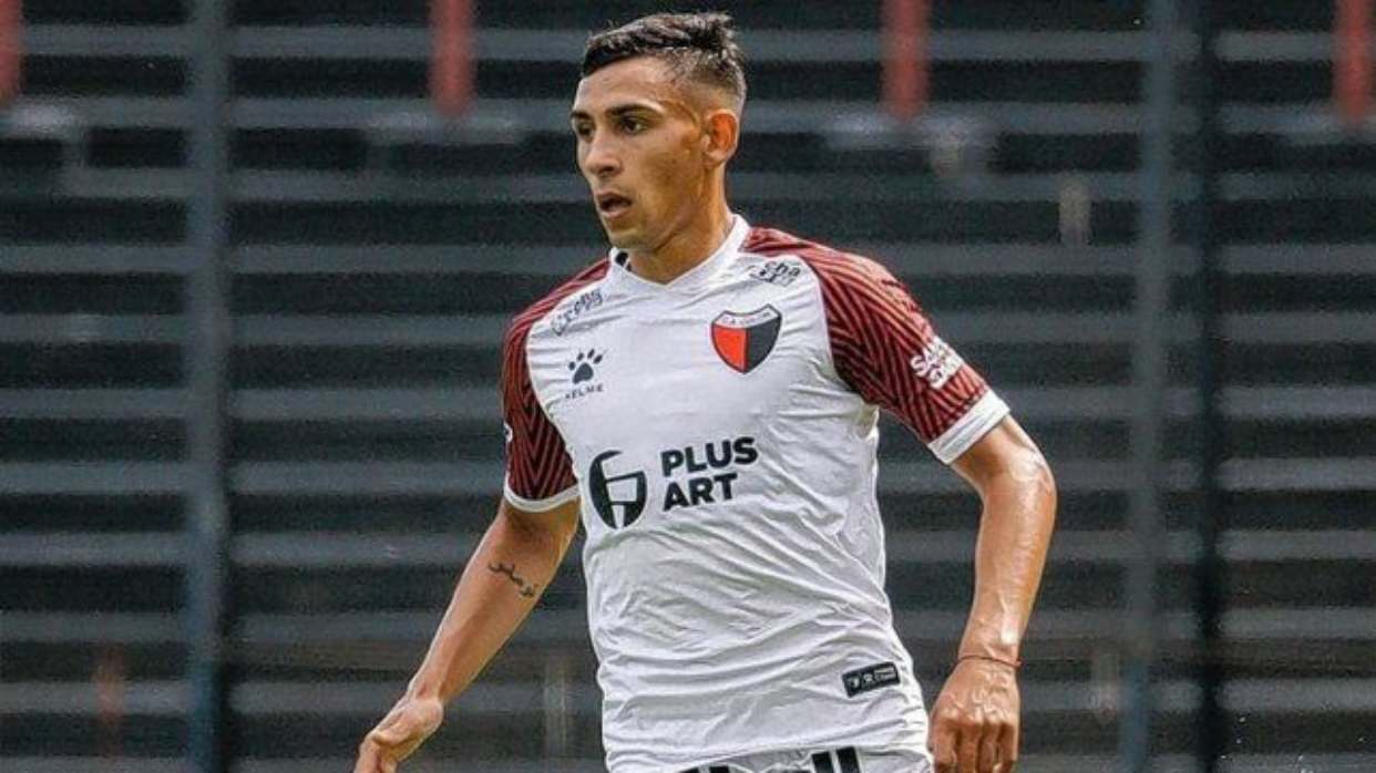 Eric Meza, lateral-direito argentino