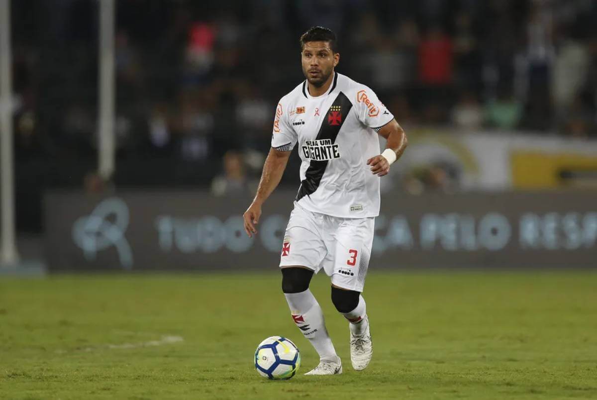 Henríquez quando jogava pelo Vasco