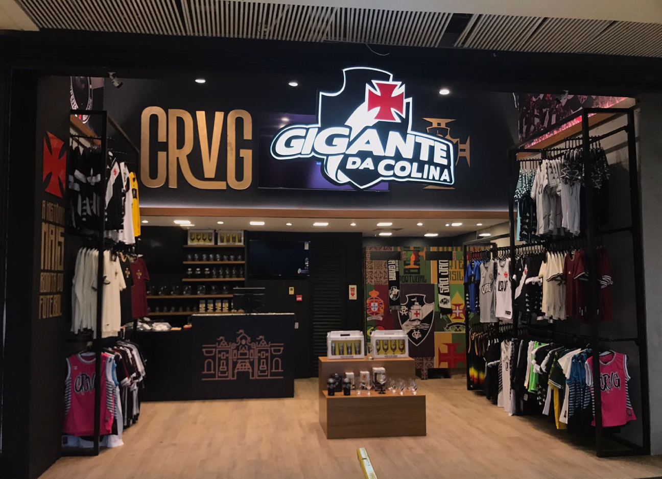 Loja Gigante da Colina no Madureira Shopping