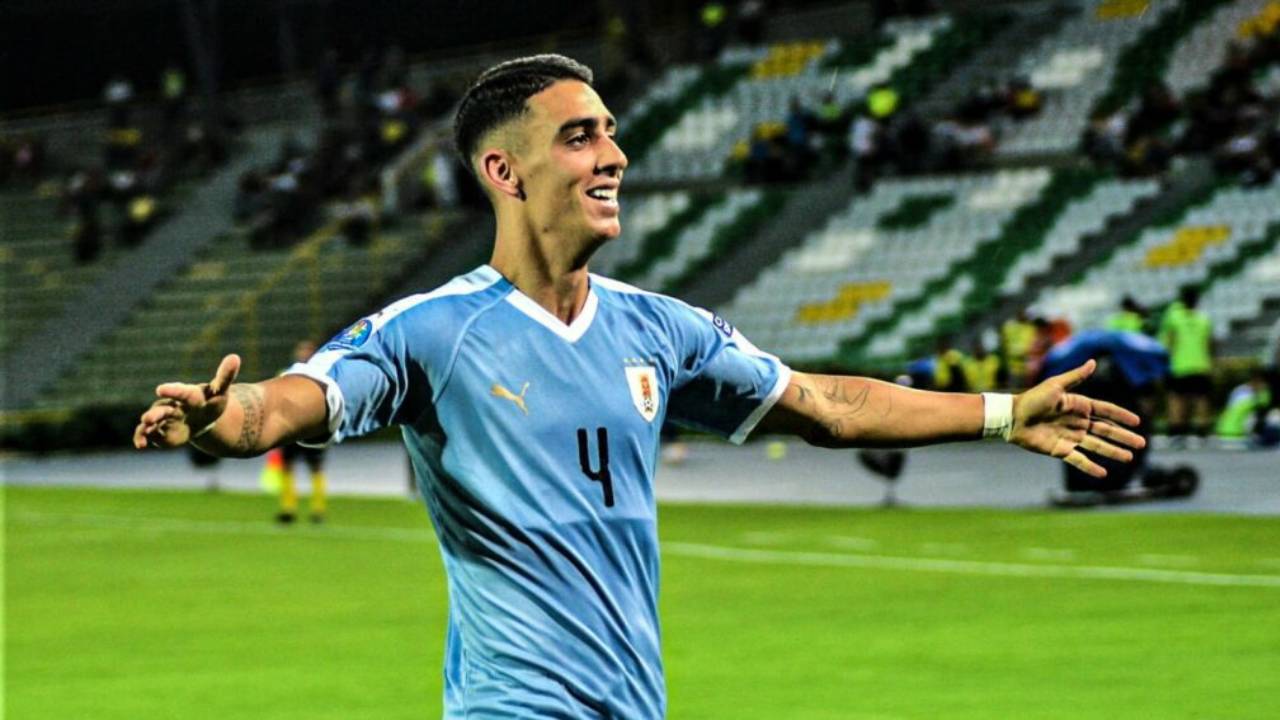 Pumita Rodríguez em ação pela Seleção Uruguaia
