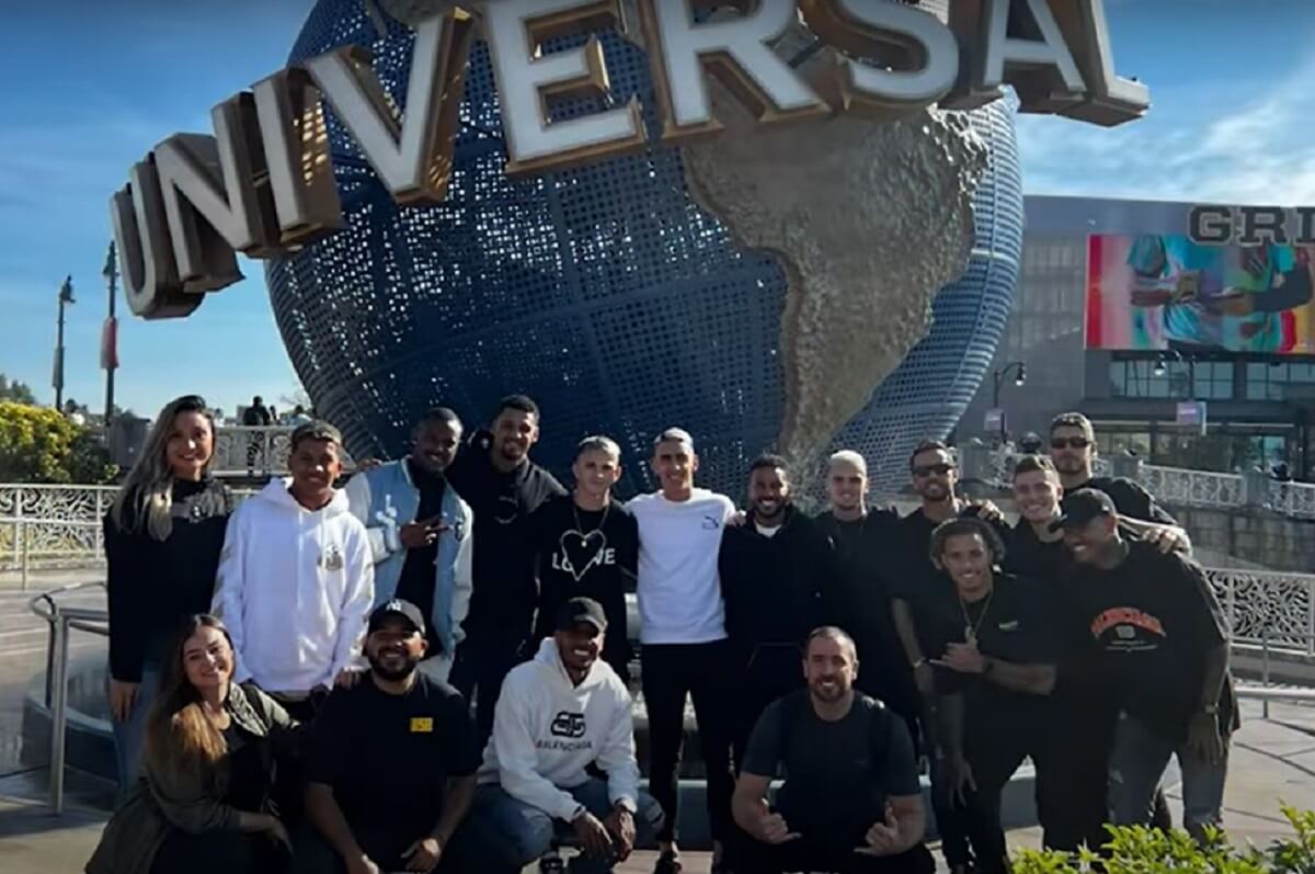 Elenco do Vasco no Universal Studios em janeiro de 2023