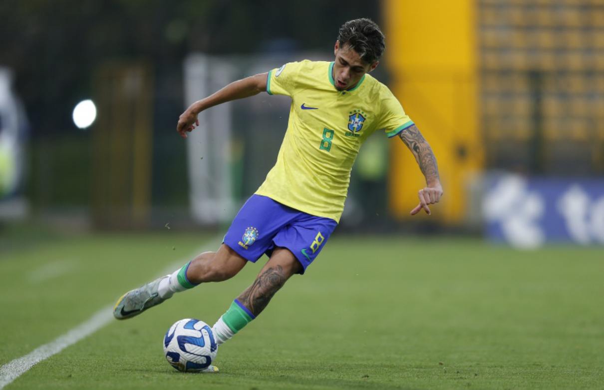 Marlon Gomes em ação pela Seleção Sub-20