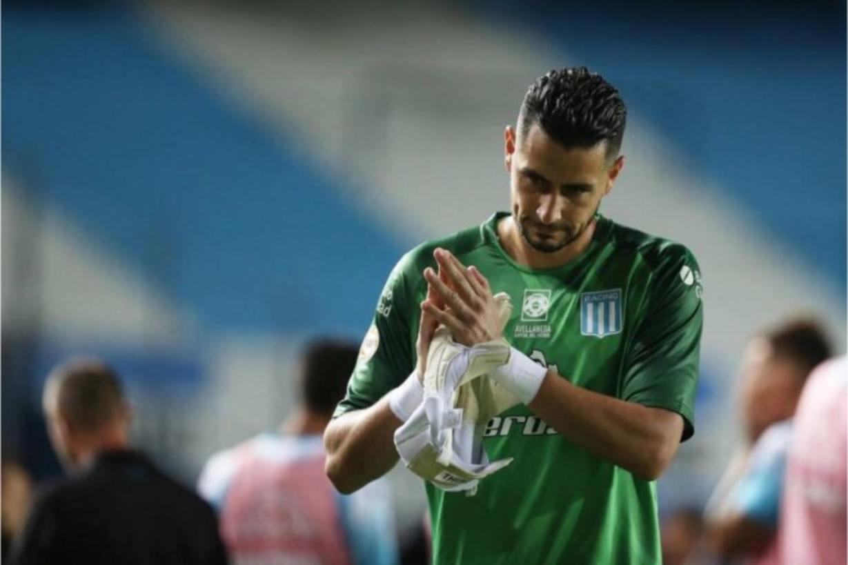 Gabriel Arias é goleiro do Racing, da Argentina