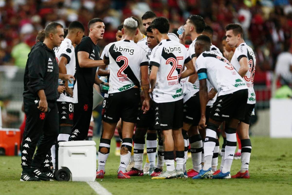 Em grande vitória, o Vasco mostra que está se tornando um time competitivo