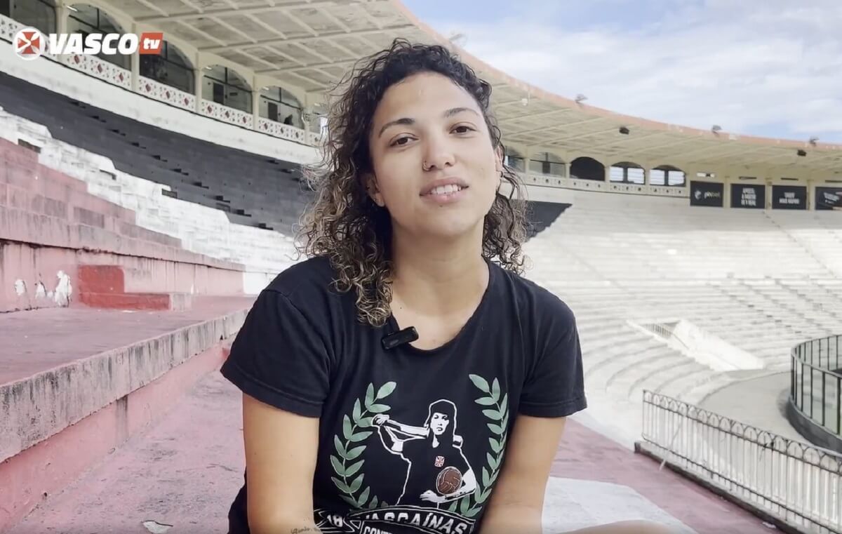 Carina Schulte, torcedora do Vasco