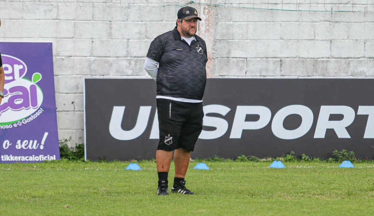 Fernando Marchiori é o técnico do ABC