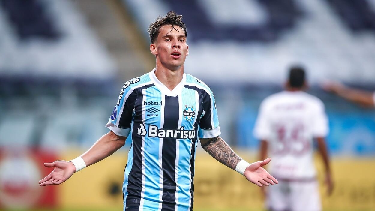 Ferreira em ação pelo Grêmio