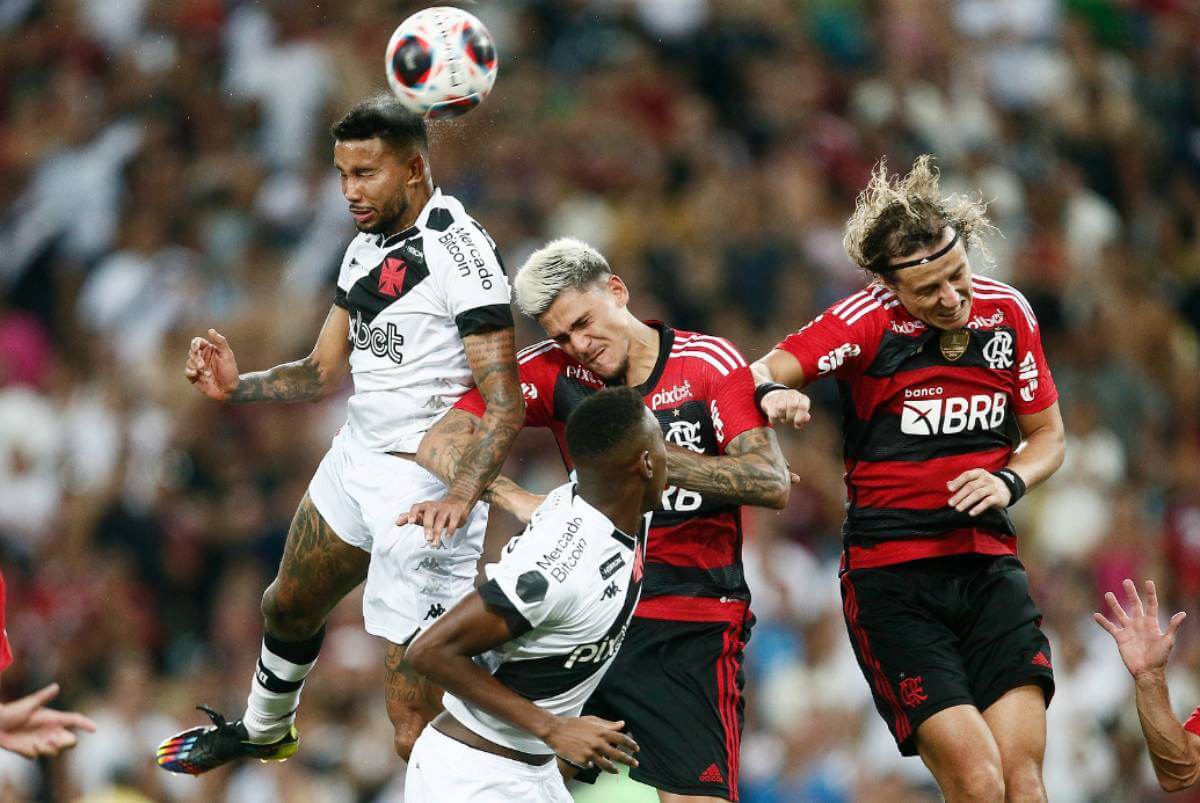 Jair durante o jogo contra o Flamengo