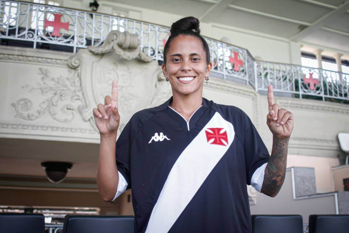 Thatiely, novo reforço do feminino do Vasco