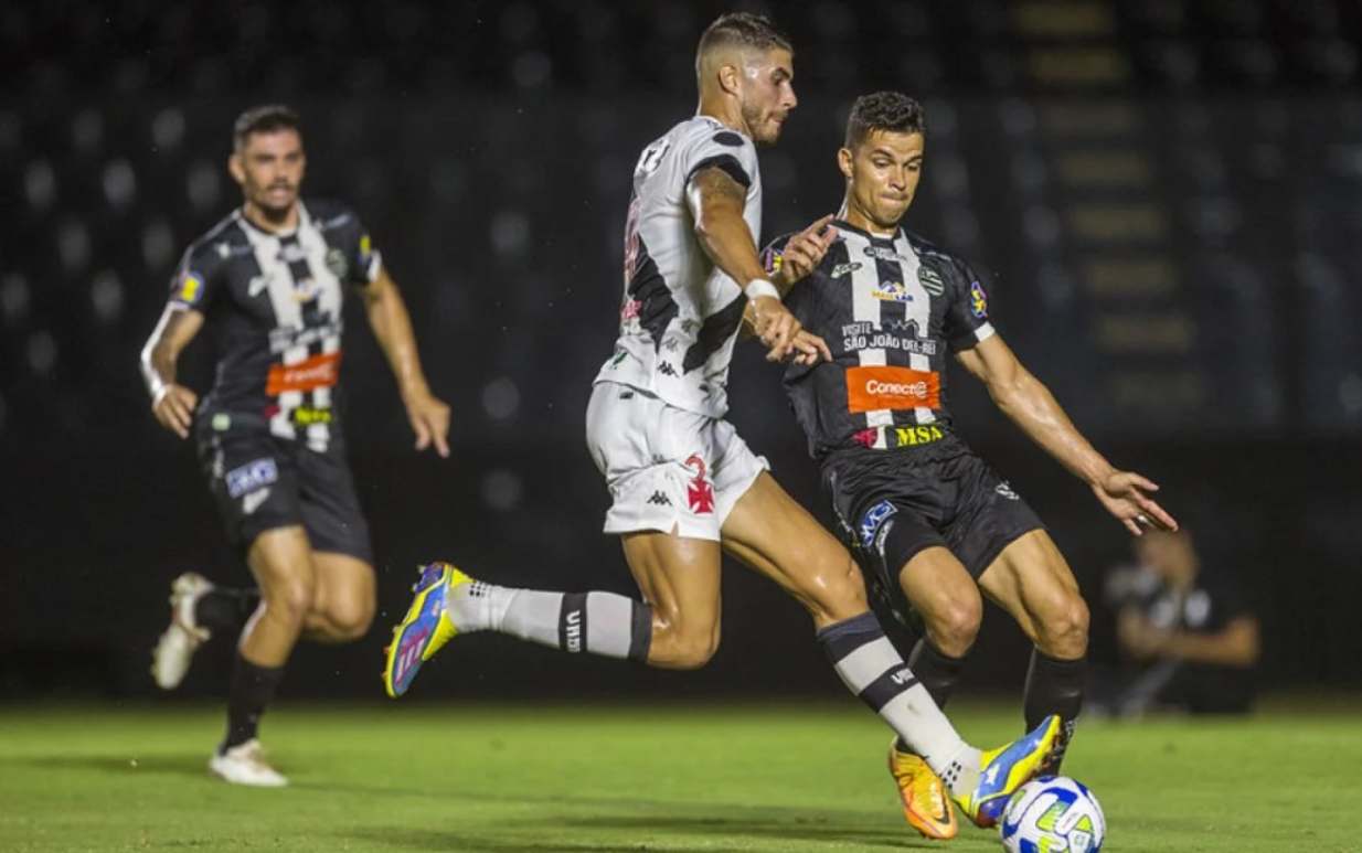 Vasco perdeu para o Athletic-MG em São Januário